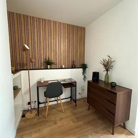 Studio-parking Prive-centre De